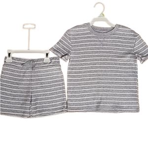 OKIE DOKIE TODDLER GIRLS GRAY STRIPED SET TOP AND MATCHING SHORTS SIZE 4T